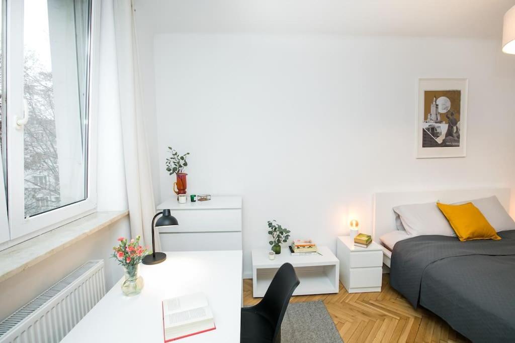 Cozy, Fully Equipped Apartment In Mokotow District Warsaw Luaran gambar